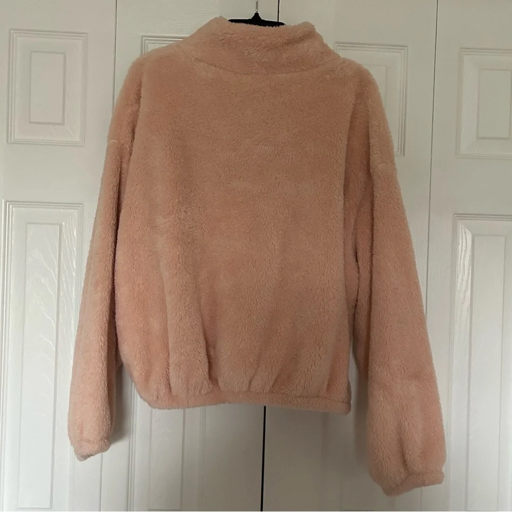 Women’s H&M Half-zip Teddy Fleece Sweatshirt - Picture 2 of 4